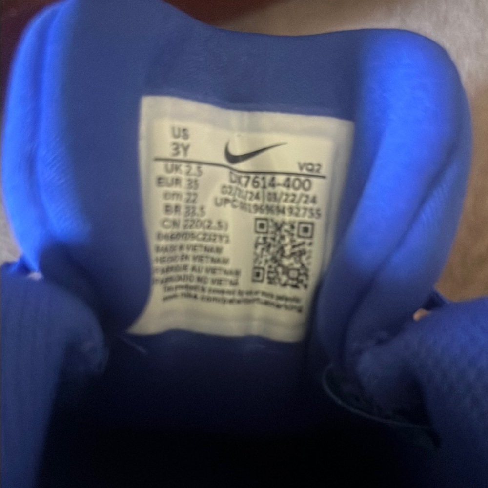 Nike Star Runner Blue and White Sneakers - Picture 5 of 5